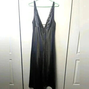 LA SENZA Sexy Night  Dress size medium Glossy black color sexy low-necked